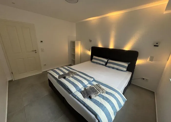 Neubau 2-zi - 15 Min Von Koeln *