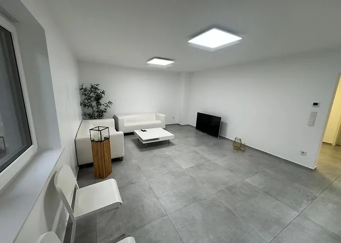 Neubau 2-zi - 15 Min Von Koeln * 普尔海姆